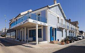 Les Flots - Hotel Et Restaurant Face A L'Ocean - Chatelaillon-Plage